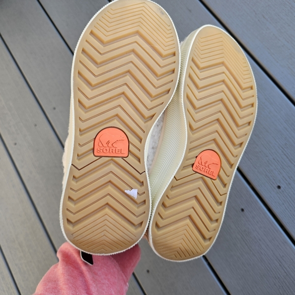 Sorel Out N About IV MINI PUFFY Women's Boot - Picture 7 of 8